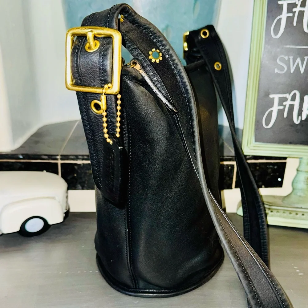Coach 1993 Helen Berg's Legacy Bucket Bag - Black Glove-tanned leather & brass - Picture 7 of 16